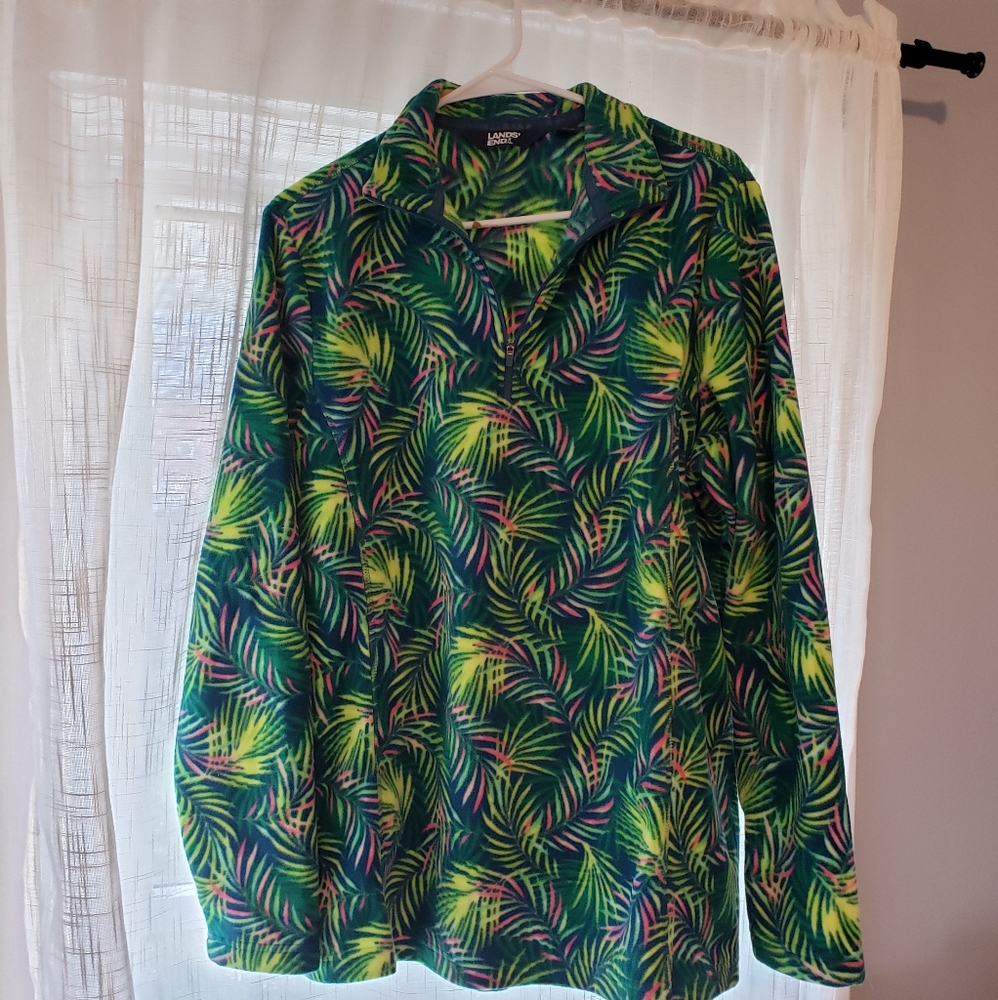 Lands End top Like New